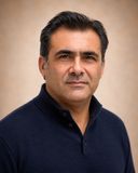 Portret Dr. Dan Cojocaru